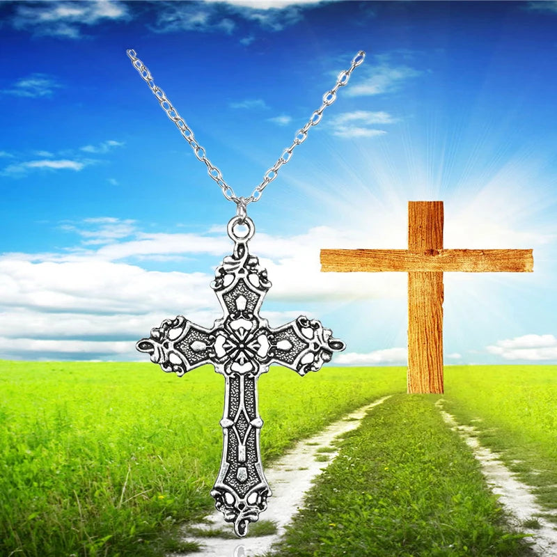 Vintage Gothic Zircon Cross Necklace – Y2K Inspired Unisex Pendant for Men & Women