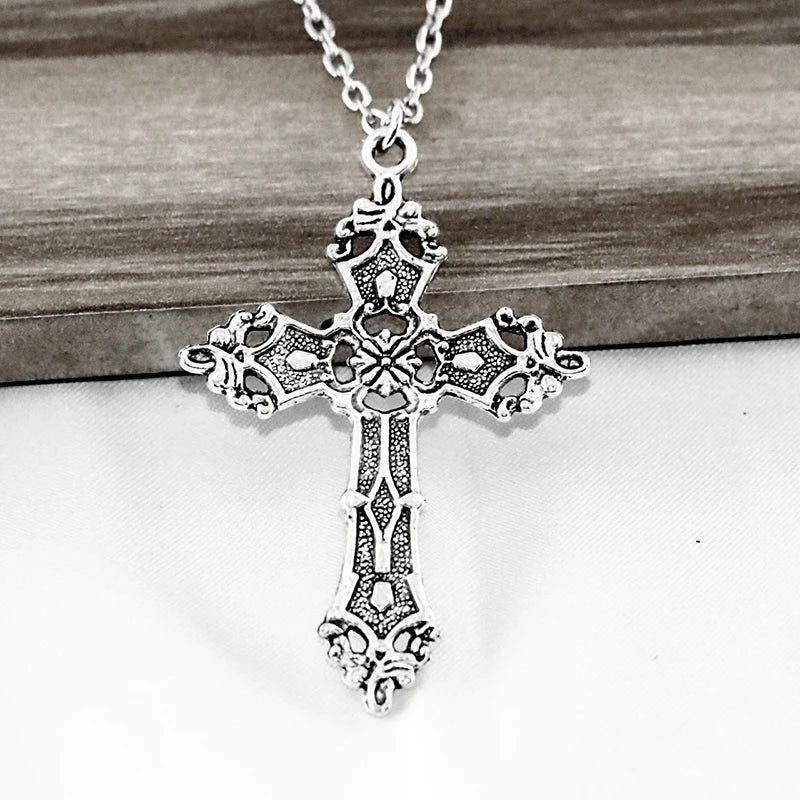 Vintage Gothic Zircon Cross Necklace – Y2K Inspired Unisex Pendant for Men & Women