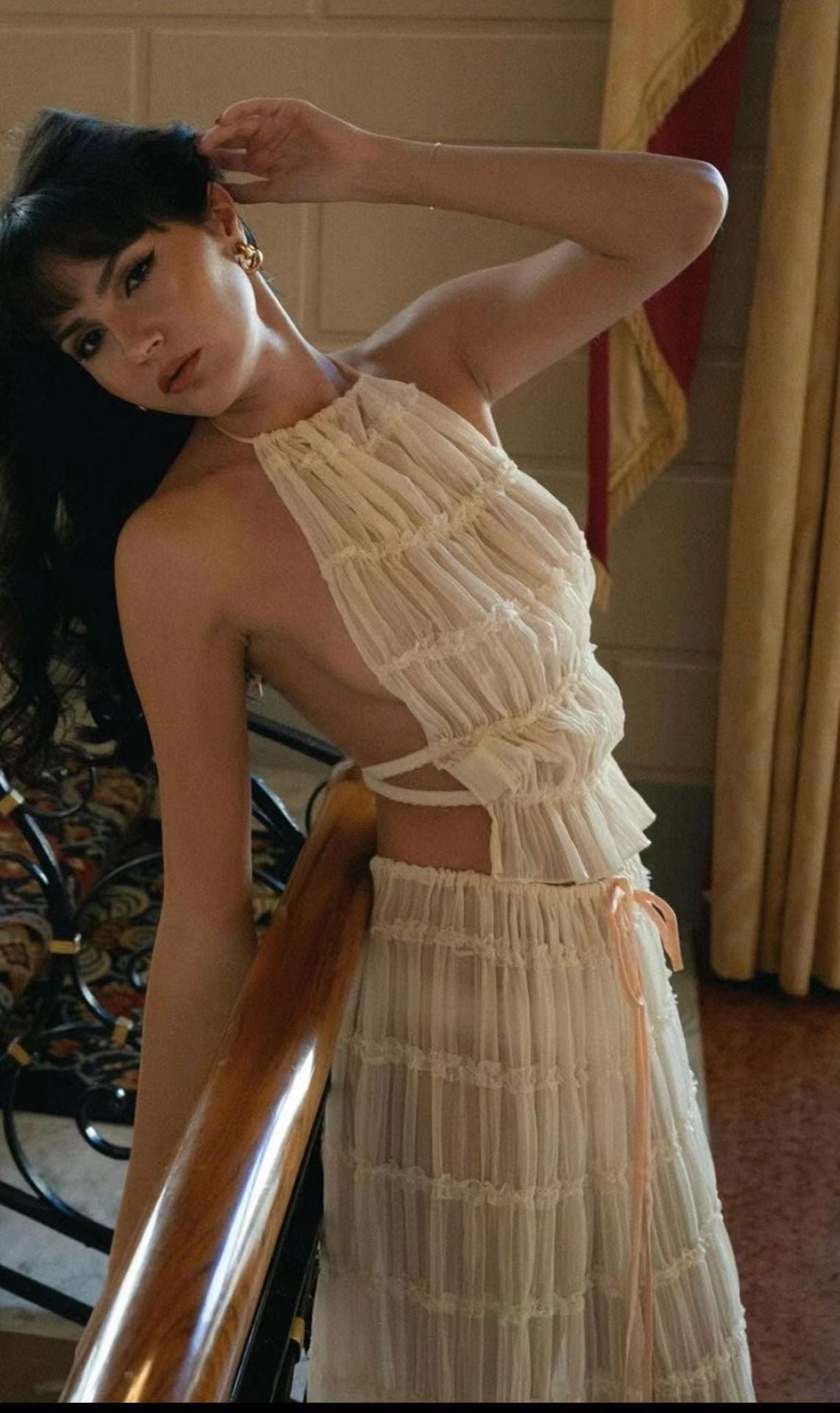 2-Piece Women’s Dress Set – Sleeveless Backless Halter Crop Top & Pleated Long Skirt Beach Outfit